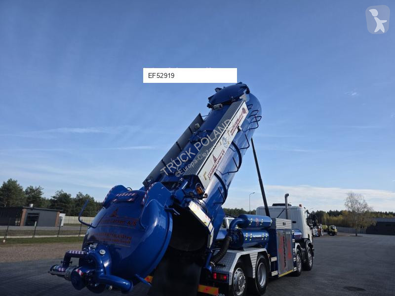 Gemeentevoertuig Scania LARSEN FlexVAC 311P...