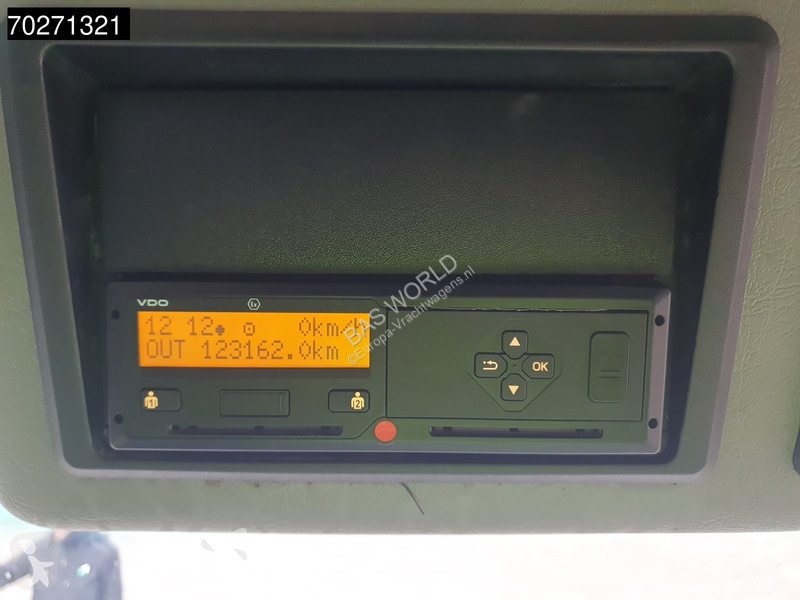 آلة لصيانة الطرق Mercedes 1830 4X2 13m3 NTM...