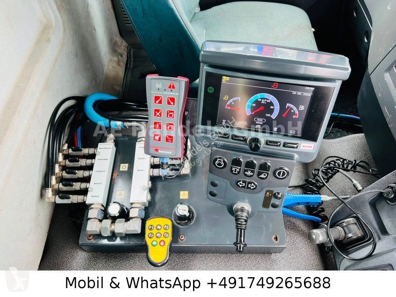 آلة لصيانة الطرق Volvo 250 Bucher Johnston VS...