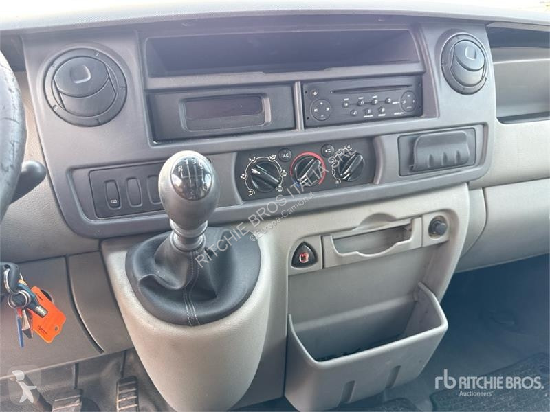 Коммунальная техника  Renault