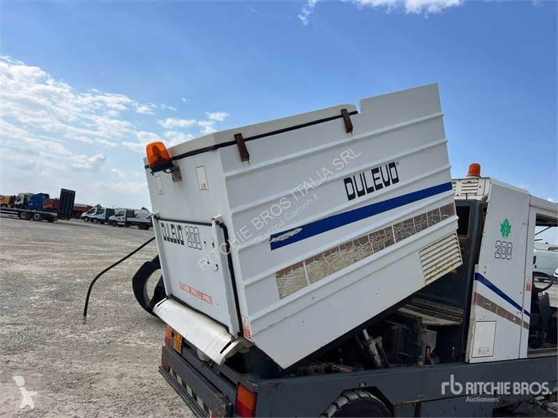 Vägmaskiner Dulevo 200/5 Sweeper Truck