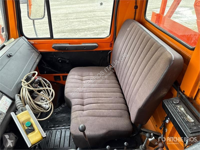 Vägmaskiner  Unimog