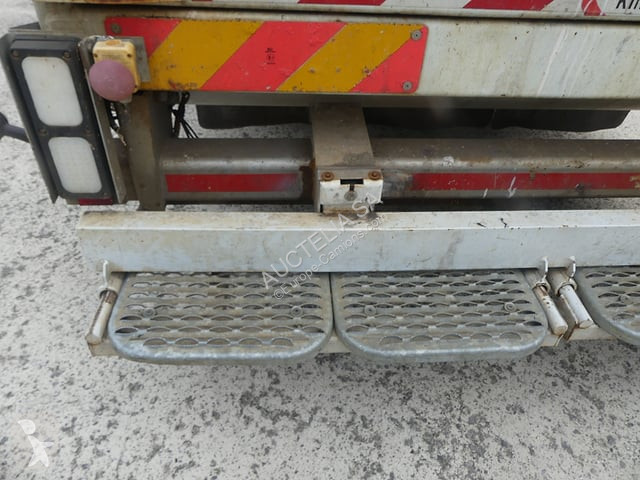 Vehículo de limpieza viaria Renault D19