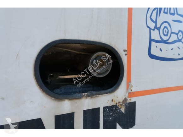 آلة لصيانة الطرق Volvo FL6 14