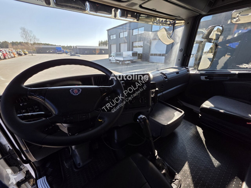 Vehículo de limpieza viaria Scania Larsen...