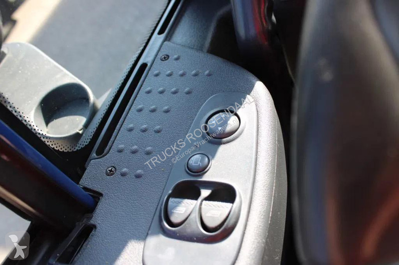 آلة لصيانة الطرق Iveco 270 CNG + GARBAGE + EURO...