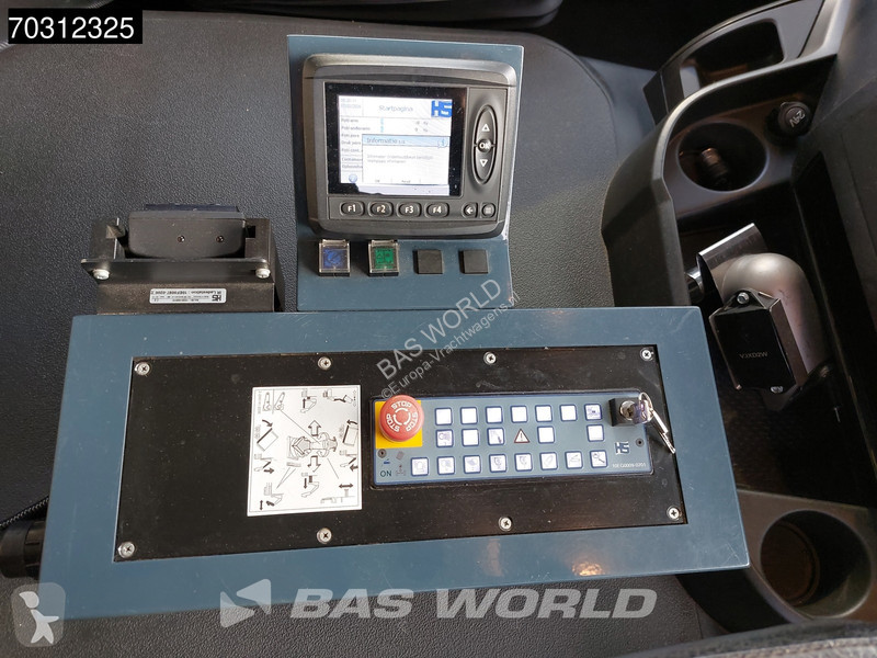Engin de voirie Iveco 330 6X2 CNG ENGINE RHD...