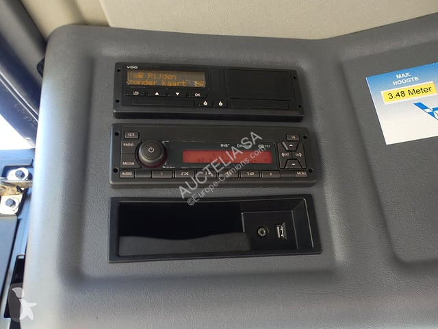 Vehículo de limpieza viaria Renault D19