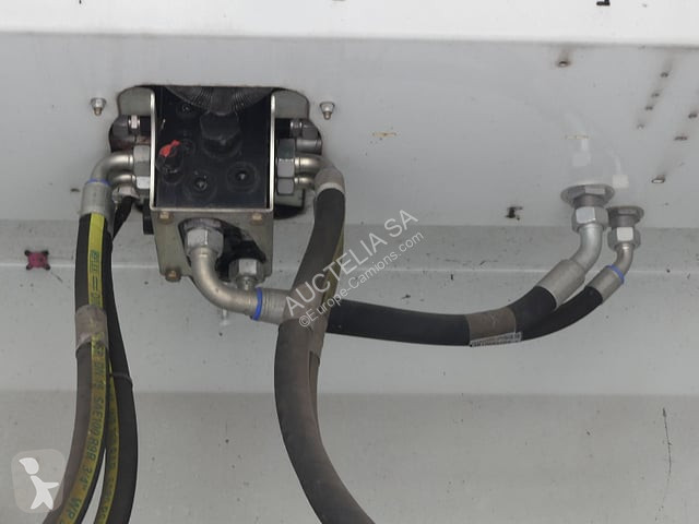 Vehículo de limpieza viaria Renault D19