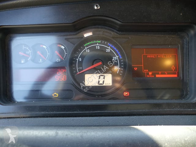 Vehículo de limpieza viaria Renault D19