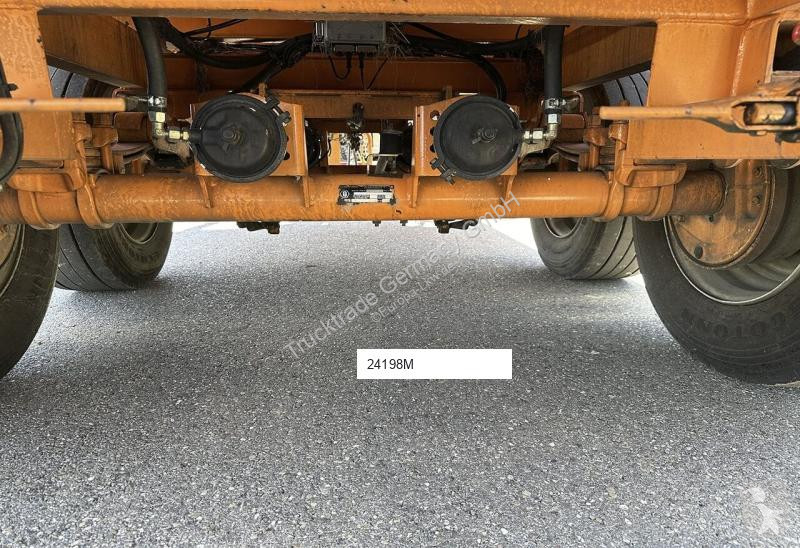 Engin de voirie Mercedes U400