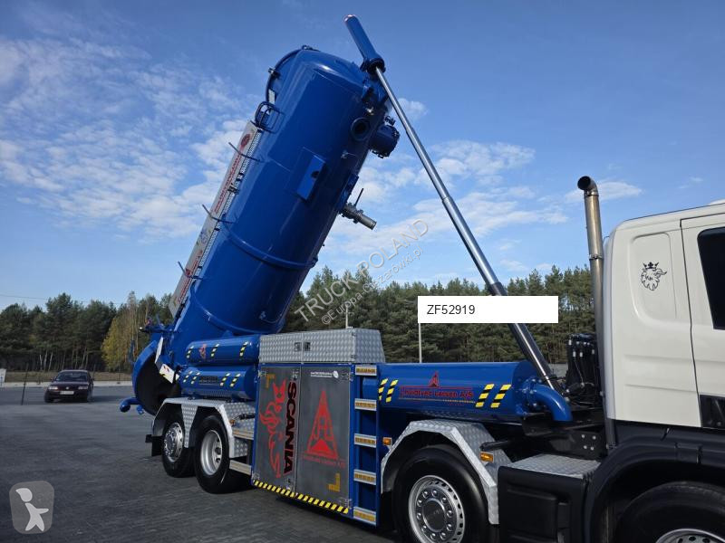 Engin de voirie Scania LARSEN FlexVAC 311P...