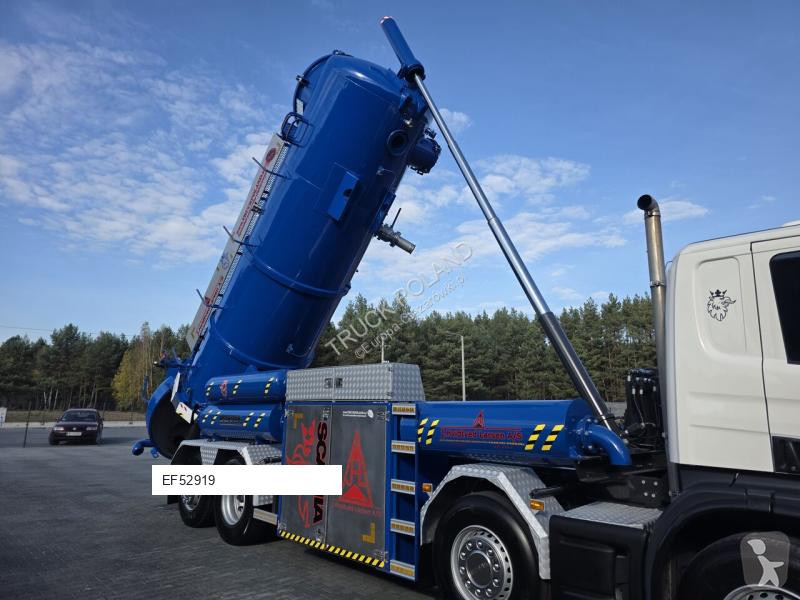 Gemeentevoertuig Scania LARSEN FlexVAC 311P...