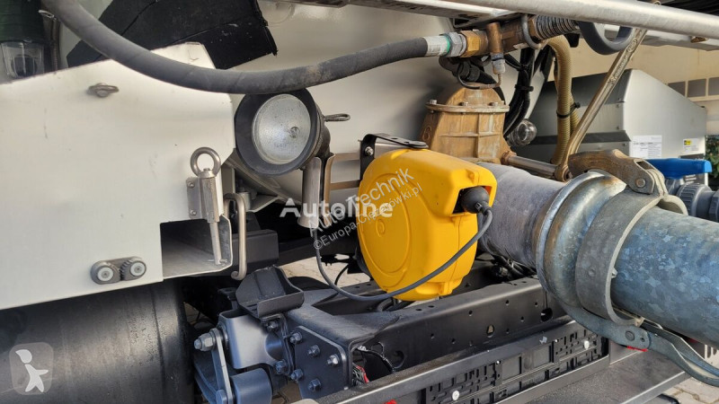 Silniční stroje Nissan Defco Combi 3,5t
