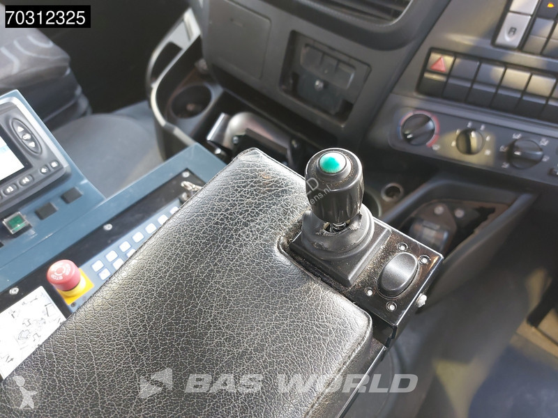 Engin de voirie Iveco 330 6X2 CNG ENGINE RHD...