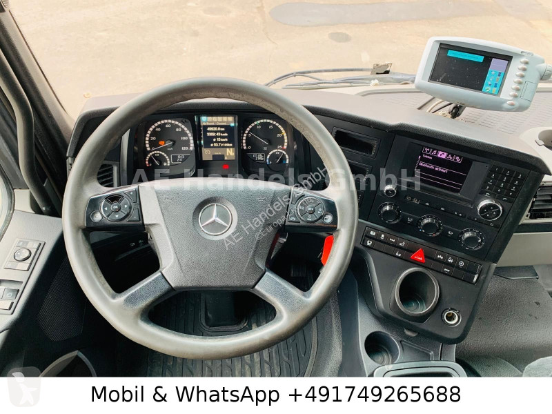 آلة لصيانة الطرق Mercedes 2533 M ClassicSpace...