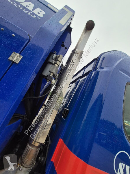 Engin de voirie Scania P340 LB 6X2*4 / JOAB...