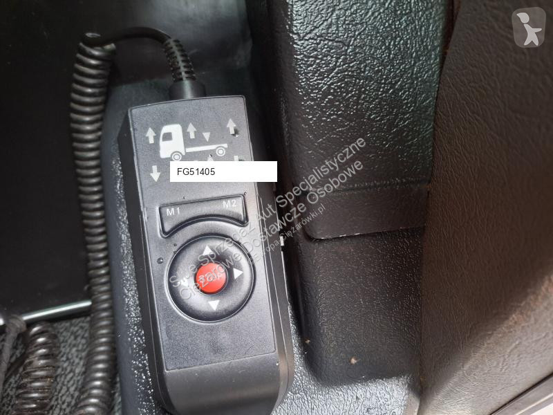 Silniční stroje Mercedes press 522 Zoeller