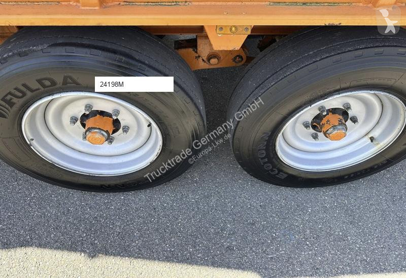 Engin de voirie Mercedes U400
