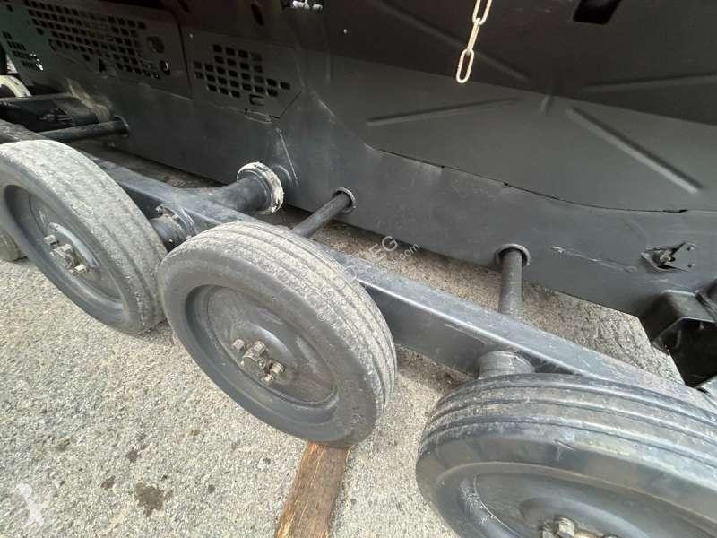 Silniční stroje   600
