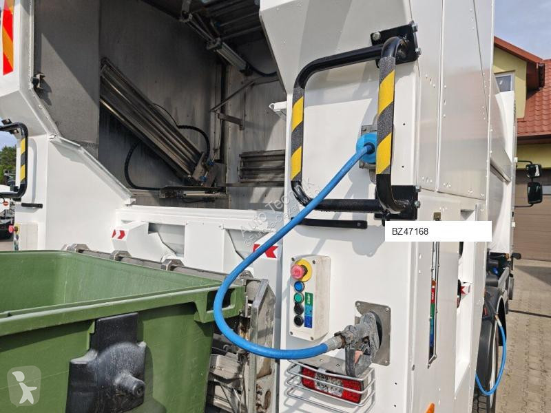 آلة لصيانة الطرق Renault Myjka Container washer...