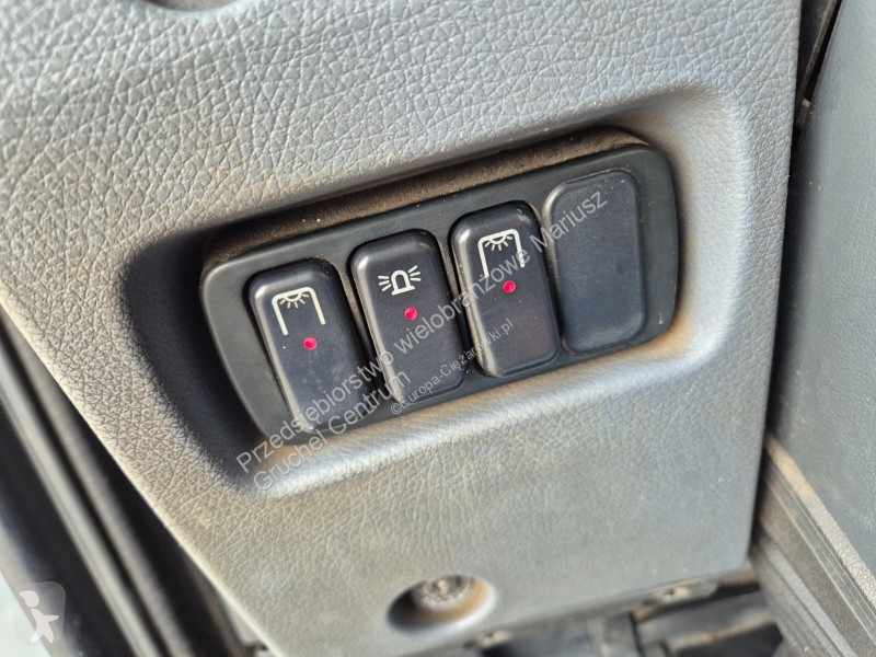 Пътнопочистваща техника Mercedes Axor 1833 4X4...