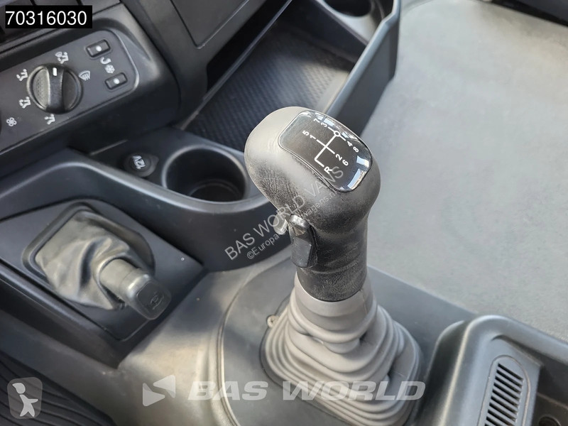 آلة لصيانة الطرق Iveco 330 4X2 Slaughter waste...