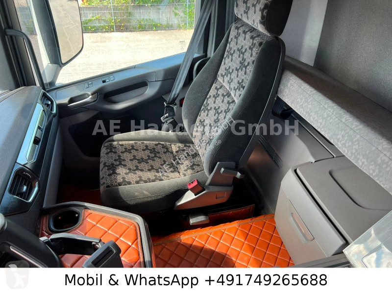 آلة لصيانة الطرق Scania R 410  Faun...