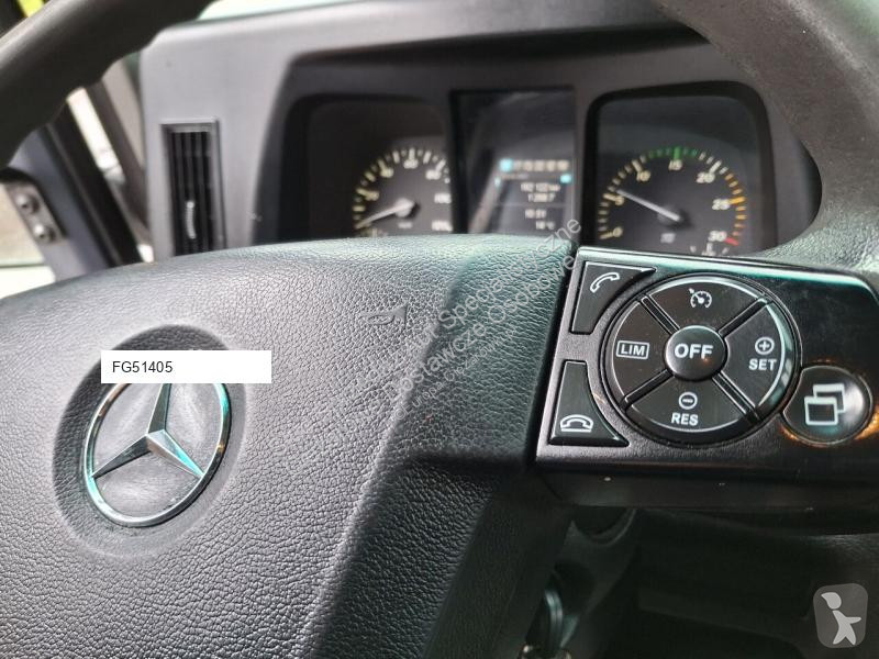 Silniční stroje Mercedes press 522 Zoeller