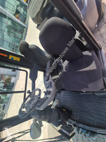 آلة لصيانة الطرق Kärcher MC 130 Adv. - Serviced!