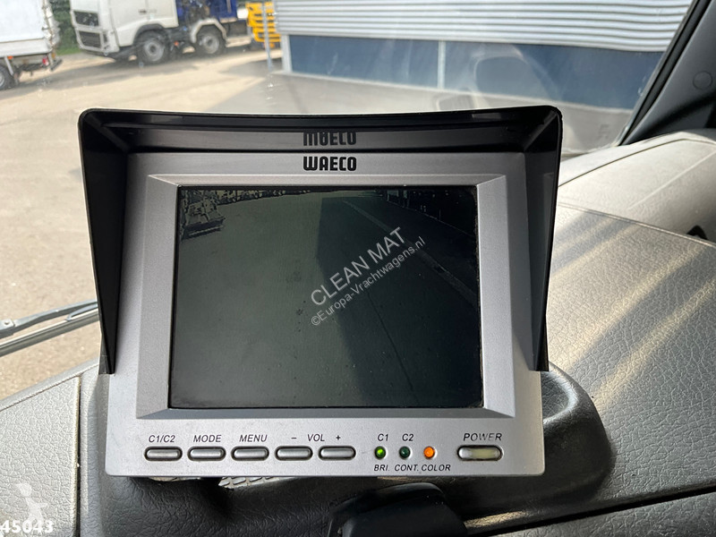 Engin de voirie Volvo 340 6x4 7m³ Combi...