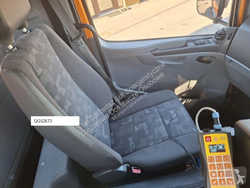 Utilaje pentru drumuri Mercedes 1829 Zamiatarka...