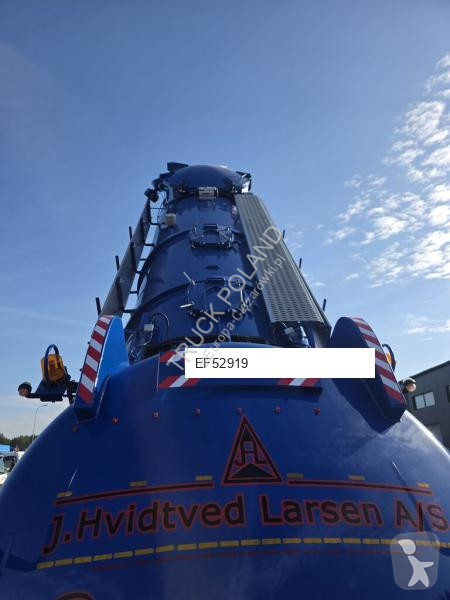 Gemeentevoertuig Scania LARSEN FlexVAC 311P...
