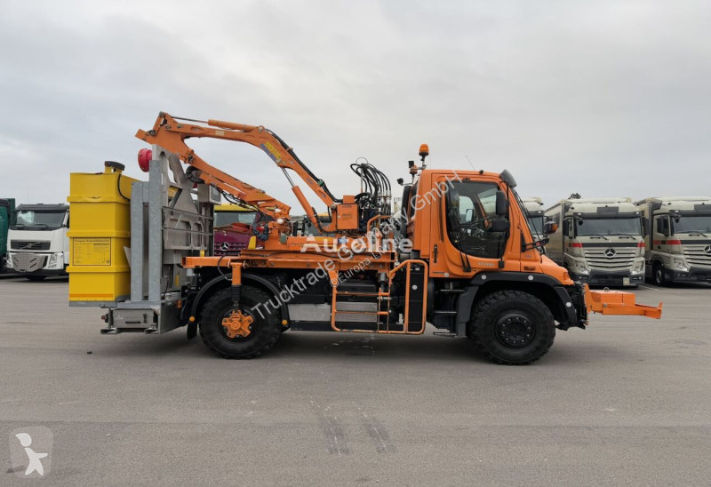 Utilaje pentru drumuri Mercedes U400