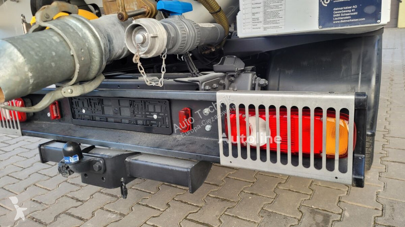 Silniční stroje Nissan Defco Combi 3,5t