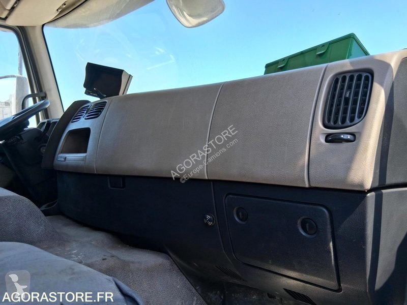 Vägmaskiner Renault PREMIUM LANDER