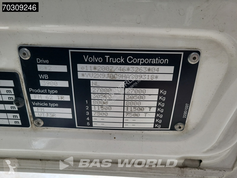 Engin de voirie Volvo FM 330 6X2 -Truck Van...