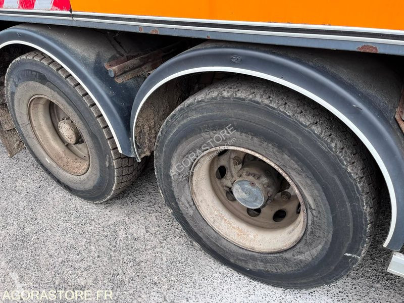مقطورة Renault PREMIUM