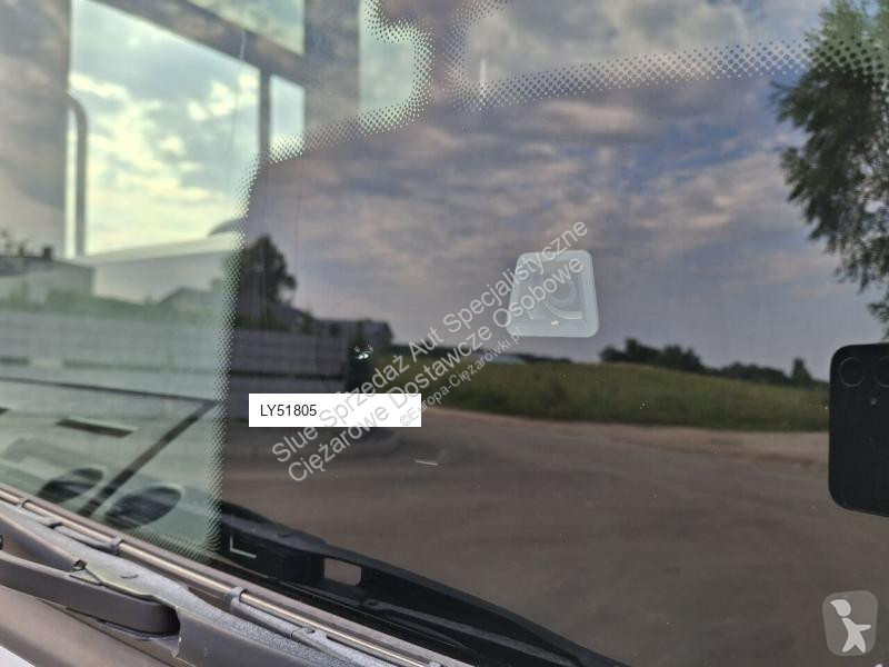 آلة لصيانة الطرق Mercedes Viajet 6R