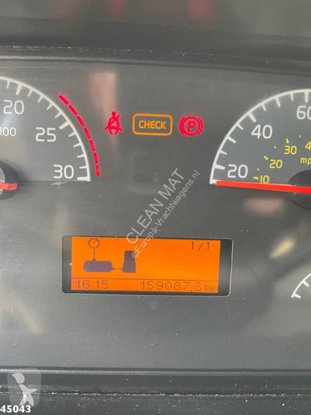 Engin de voirie Volvo 340 6x4 7m³ Combi...