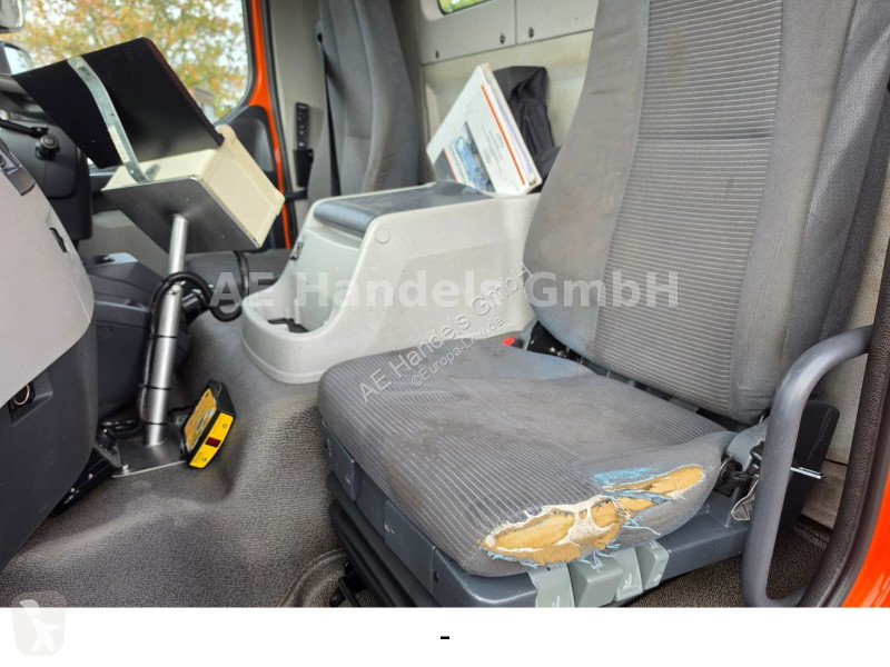 Útfenntartó-és-karbantartógép Volvo B3C BL Saug...