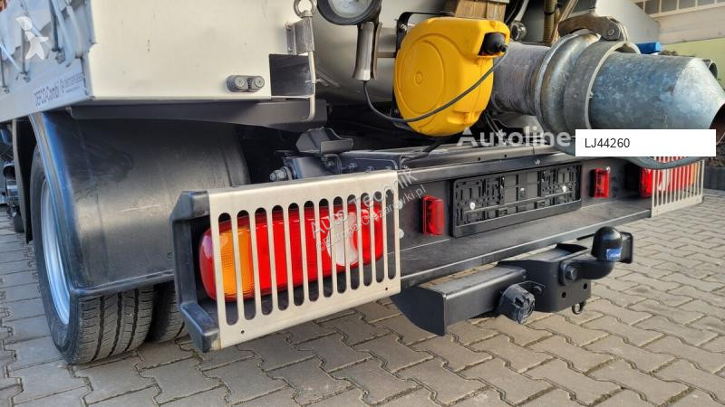 Silniční stroje Nissan Defco Combi 3,5t