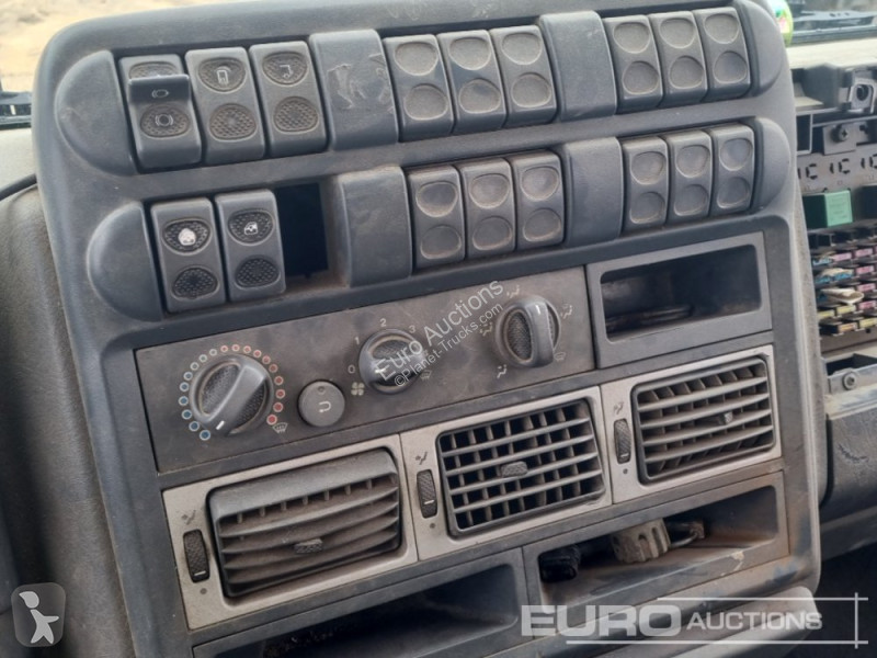 Utilaje pentru drumuri Iveco Euro Cargo 140E18