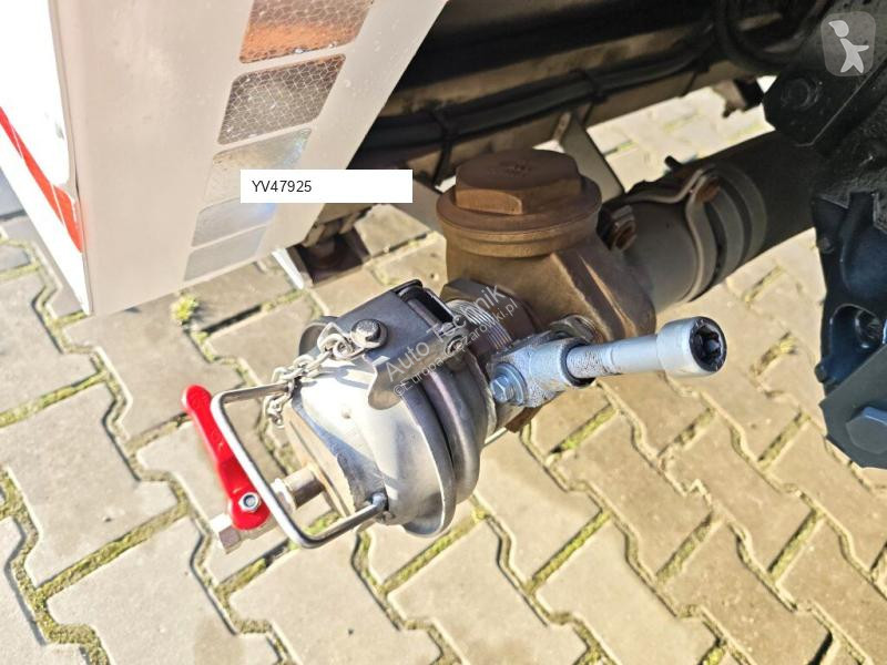 آلة لصيانة الطرق Isuzu SMALL CONTAINER WASHER...
