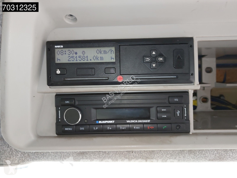 Engin de voirie Iveco 330 6X2 CNG ENGINE RHD...