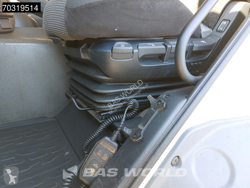 آلة لصيانة الطرق DAF 300 6X2 NL-truck Zoeller...