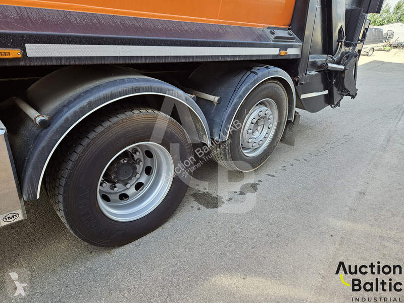 Komunálne vozidlo Volvo FM/FH62*