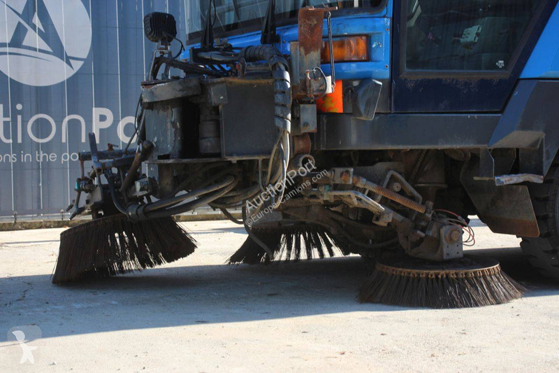 Engin de voirie Ravo 5002 SI CD