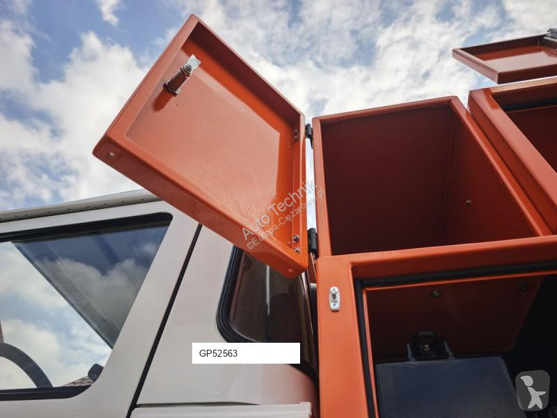 Vehículo de limpieza viaria Land Rover TD5 130...