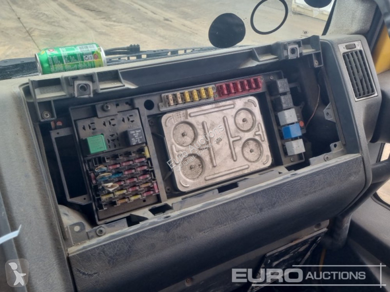 Utilaje pentru drumuri Iveco Euro Cargo 140E18